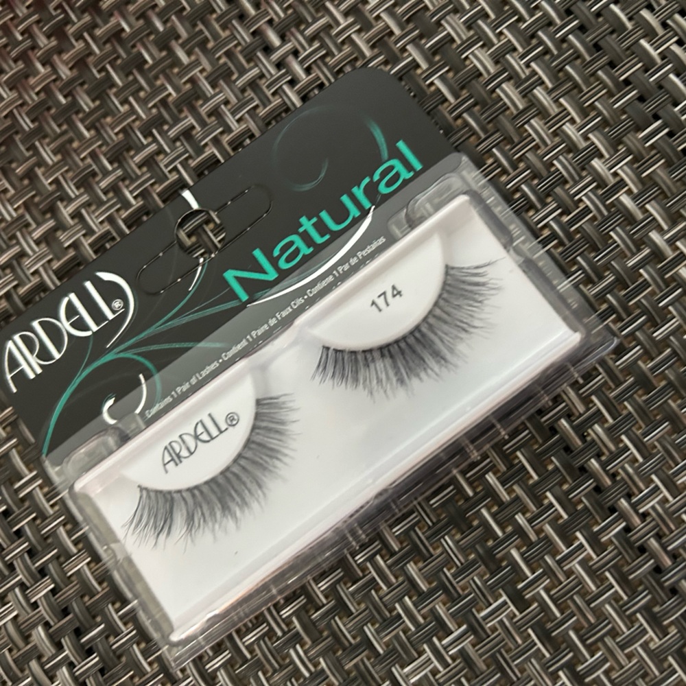 Ardell Natural Lashes - Soft Black